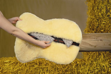 Preview: Christ Lammfell Sattelkissen Ultra Doppeltasche